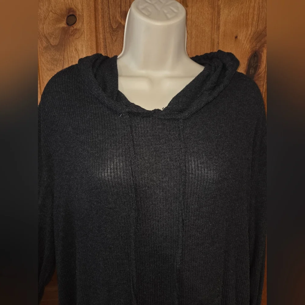 Cozy Charcoal Gray Hooded Robe/Lounger - Picture 2 of 9